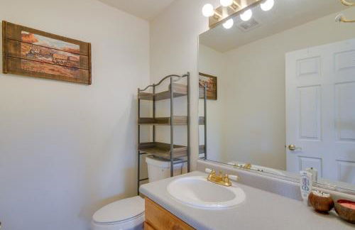 Alton Cabin with Deck about 2 Mi to Dixie Natl Forest! - Foto 20