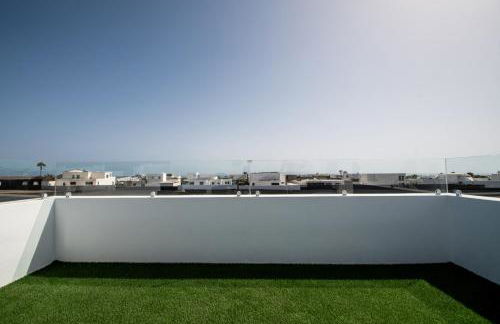 Serena Villa 38 - Heated pool, Sea Views, AC, High Speed Internet - Photo 9