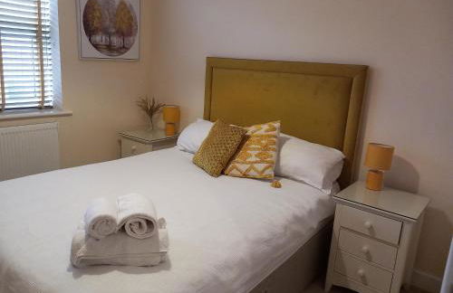 Modern large 2 Bed whole apartment - Free parking - Ground floor - Central Beeston - Foto 5