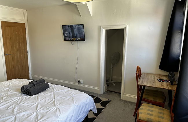 Family Friendly One Bedroom Apartment w King Bed - Foto 3