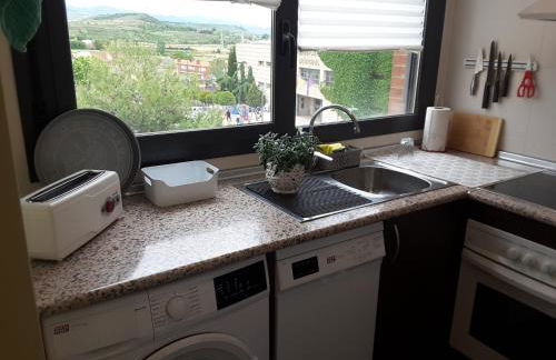 Duplex con terraza y vistas a la montaña internet aire acondicionado frente a piscinas públicas - Foto 10