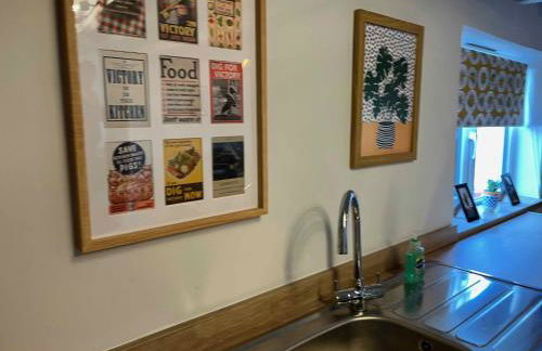 The North Wales Gathering - Sleeps Up To 16 - Photo 17