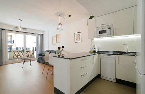 GALIHOST - Apartamentos con parking frente a la playa - Foto 65