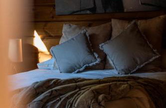 Recién renovada! Exclusiva villa de madera con piscina y vistas al mar - Foto 53