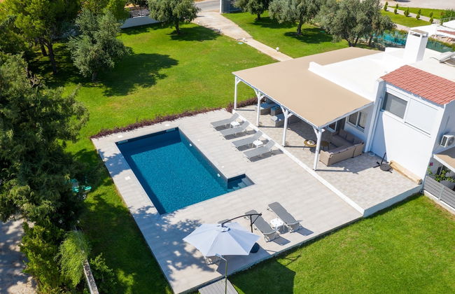 Casa Bianca Villa With Private Pool - Photo 21