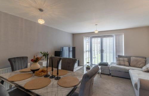 Walk to Liverpool Airport - Luxury Stay with EV Charge - Fast WiFi - Foto 22