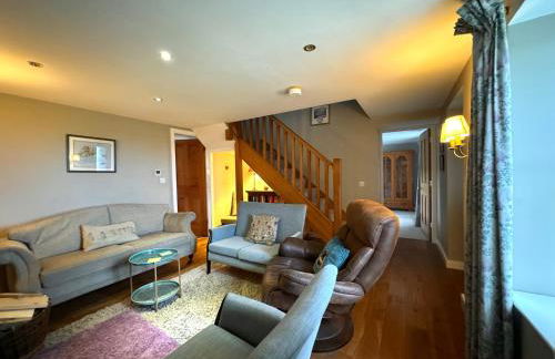 Holly Tree Cottage - Photo 9