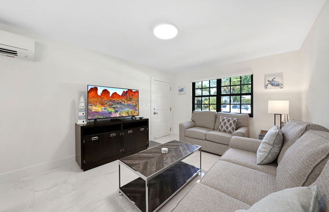 Dania Beach Unit 2 in Dania Beach - Foto 3