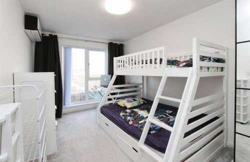 Family Friendly 4-Bedrooms - Foto 9