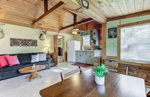 Charming Lakeview Cottage with Lake Access - Foto 11