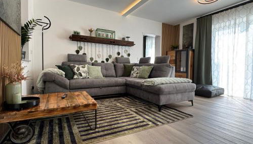 Lili`s Ferienwohnungen mit Schlossblick - Foto 2