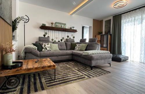 Lili`s Ferienwohnungen mit Schlossblick - Foto 2