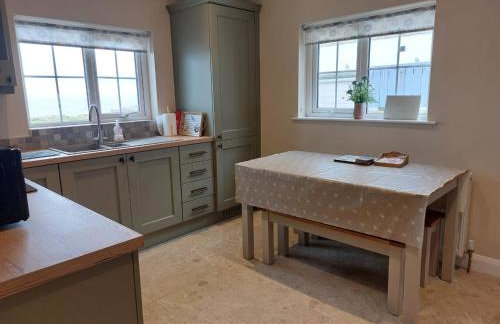 The Beach House Annalong Cosy beachview cottage - Photo 17