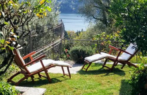 Casa Intignano - Camera con bagno e portico vista lago - Foto 16