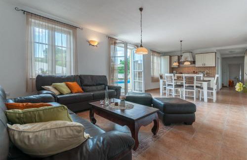 Villa Jakov - Photo 11