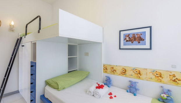 Mare 7 250m From Sea - Foto 5, Habitación