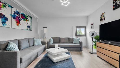 DG - Einfach aber sehr komfortabel - Wohnung für bis zu 12 Personen - Gruppen, Messe, Monteure, Studenten - Voll ausgestattet - 3 Smart-TV 55 Zoll Netflix, 1000 Mbit WLAN, voll ausgestattete Küche - Foto 2