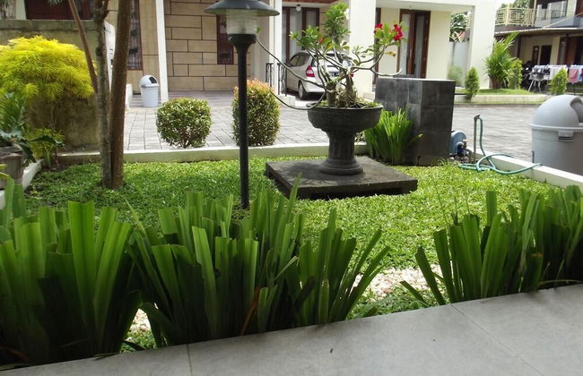 Omah Dixy Family Homestay by FH Stay - Foto 15