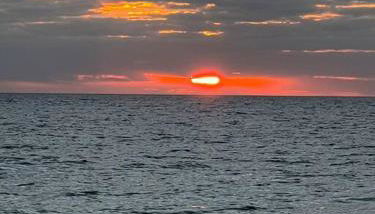 STEPS FROM THE BEACH, BEST LOCATION, 2 BDRM 2 BTH - Photo 3