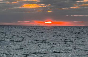 STEPS FROM THE BEACH, BEST LOCATION, 2 BDRM 2 BTH - Foto 42