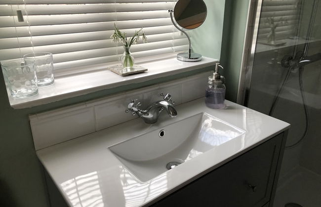 Cotswold Lodge - Photo 7