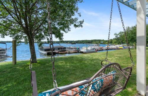 Cozy Suite w Stunning Lake Views at Fife Lake Lodge - Foto 22