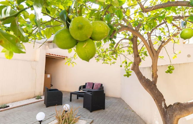 Welcomely - Xenia Boutique House With Garden - Foto 1