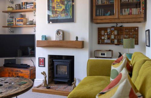 Vibrant 2 Bed, 2 Bath Home, Just Minutes to Town! - Foto 74