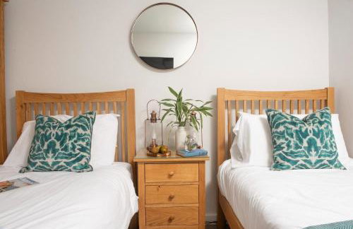 Sandyford, Holywell Bay - Sea Views - Walk to Beach - 2 Pets Allowed - Free Parking and WiFi - Foto 29