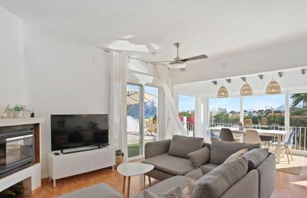 Espectacular villa junto a la playa, piscina privada y vistas al mar - Foto 25