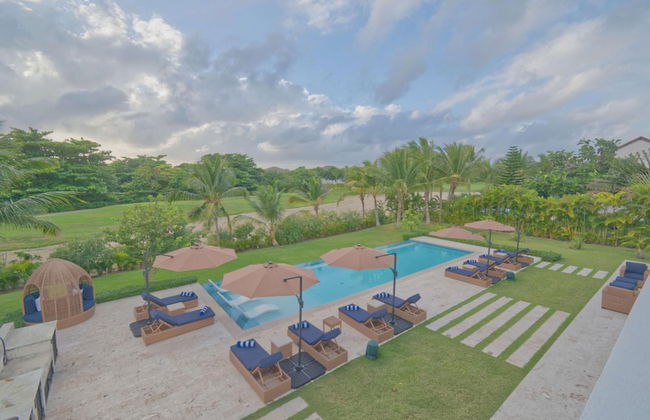 Modern Villa With Full Service Staff Close to Beach and Golf - Photo 24