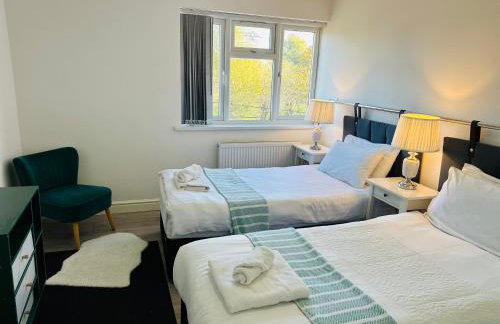 Modern & Cosy 2-Bed Apartment Near NEC, Airport & JLR! - Foto 6