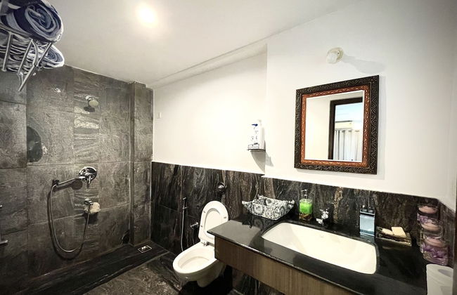 Casa Riverside- 5BHK Luxuty Pool Villa - Photo 32