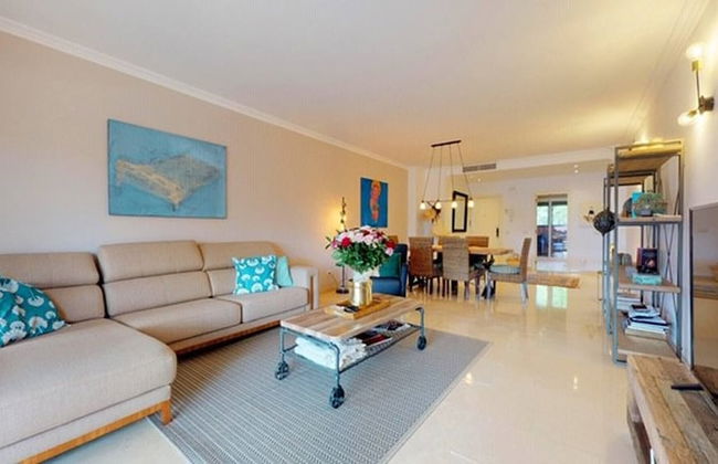 Magnificent Duplex Penthouse in Puerto Banus - Photo 11