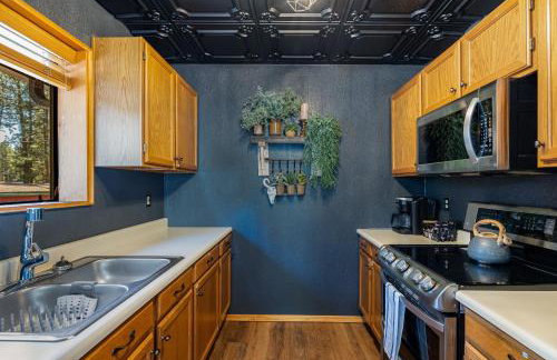 Stylish Cozy Cabin Retreat in Munds Park - Foto 15