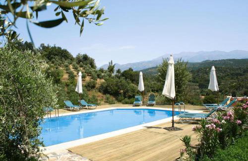 Romantic Holiday Home in Drosia - Photo 13