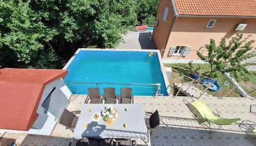 House Sanleon - Photo 2