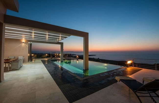 Jamila Villa in Kalathas - Photo 3