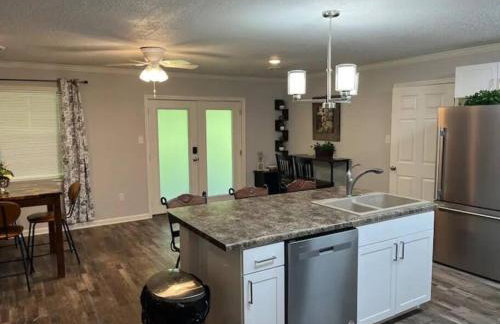 Close to Memphis NOT IN Memphis Full Kitchen - Foto 56