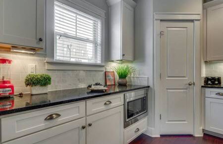 Spacious 4 King Room Belmont Home 2 Living Rooms Walk to Belmont & Vanderbilt Large Dining Table Smart TVs Parking 24 Hr Hospitality Near Music Row & The Gulch 2 miles to Broadway - Foto 18