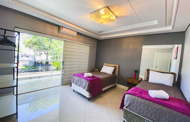 Casa com piscina 5 suites 1 quarto e AC - Foto 22