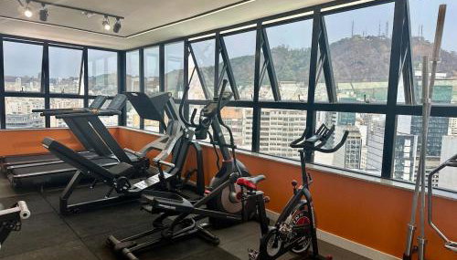 Downtown 2 Suites Piscina, ar, academia, cowork e vaga - Foto 4