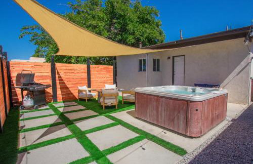 Casa Urbana-Close to Downtown-Hot Tub-Pet Friendly-No Pet Fees! - Foto 52