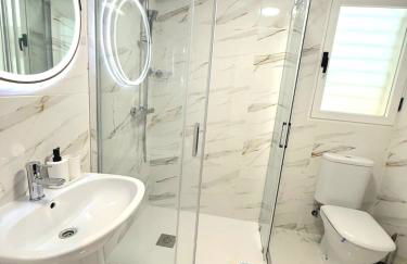 Playa del Pinar home - Photo 10