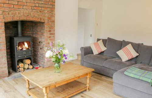 The Old Farmhouse, Upper Pitts - Photo 5