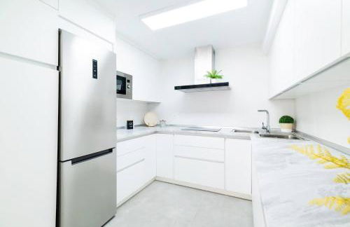 Descubre Granada Piso en el Centro de la Ciudad - Foto 12