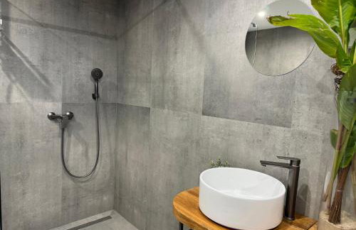 Modern Urban Oasis - Korčula - Photo 48