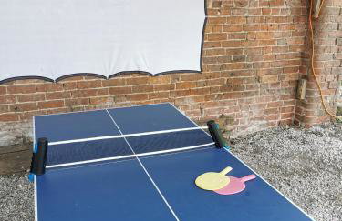 Lincoln Halo Dome,Hot Tub,6 beds, Projector - Groups OK - Foto 3