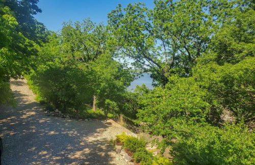 Walk to Tuttle Creek Lake Secluded Scenic Retreat - Foto 31