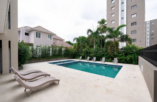 Dream Stay - Pool & Gym - 10min Airport & Homs - Foto 47